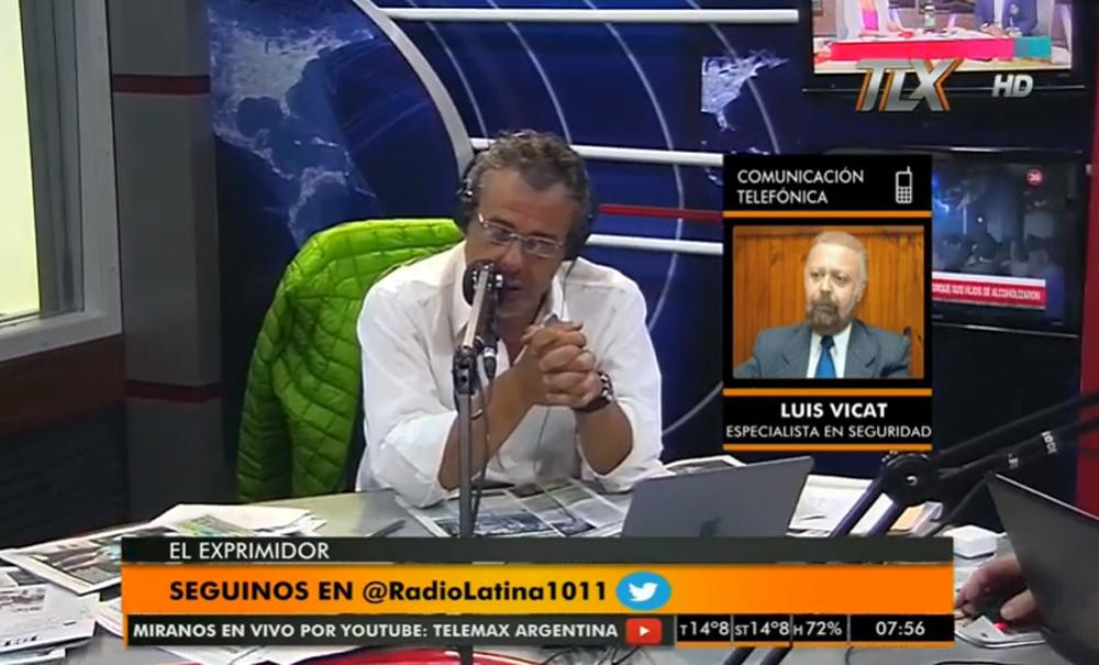 Luis Vicat, uso de armas, Radio Latina