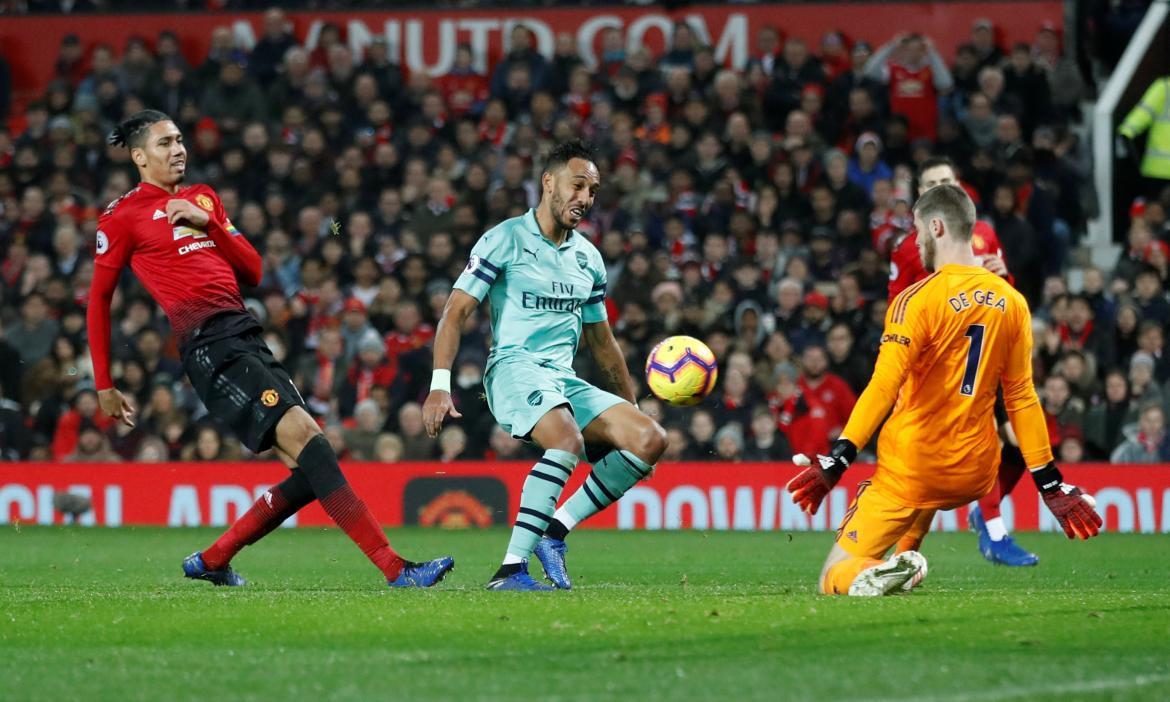 Premier League, Manchester United vs. Arsenal, Reuters