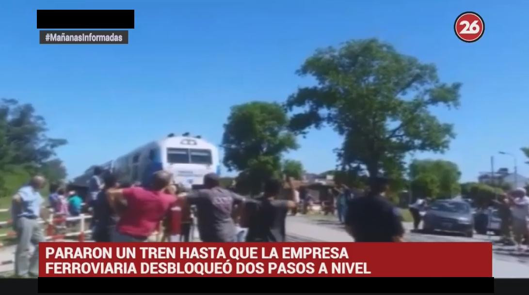 Tren detenido -Tres Arroyos y en Ituzaingó