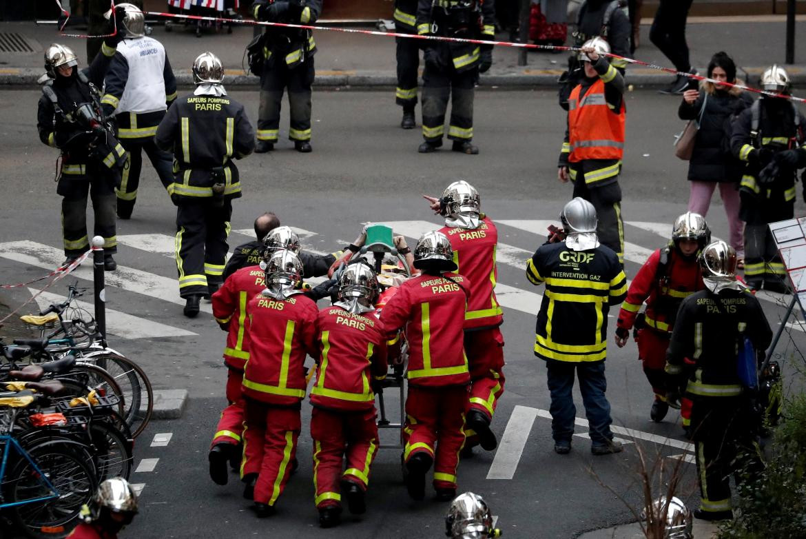Explosión en panadería de París, Reuters