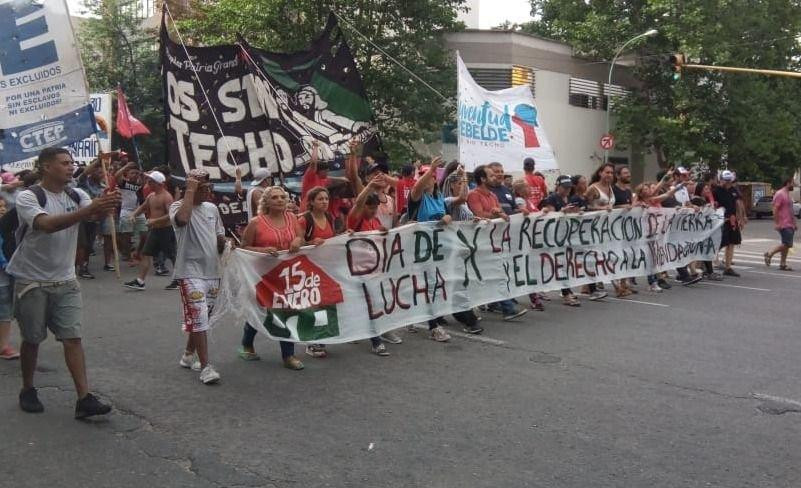 Marcha en Mar del Plata por Tierra y Vivienda Digna y contra el gobierno de Mauricio Macri	