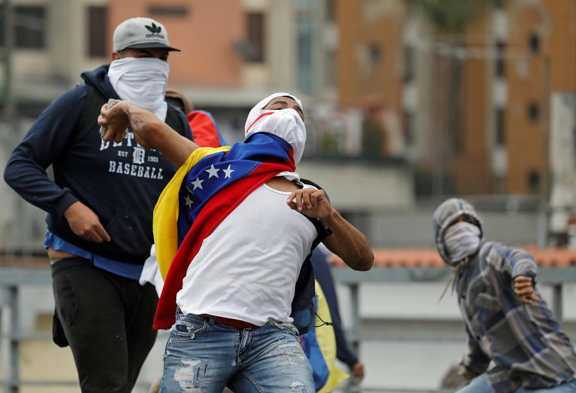 Incidentes durante marcha contra Maduro en Venezuela (Reuters)