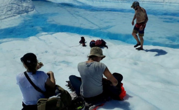 Ola de calor y chapuzón en Glaciar Perito Moreno: ¿qué pasa en la Patagonia?