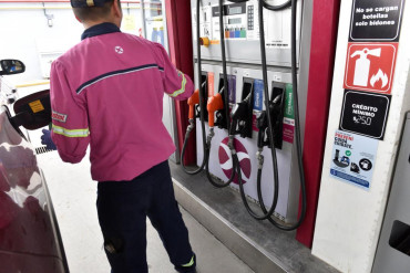 Axion subió los precios de las naftas un 1,6% en todo el país