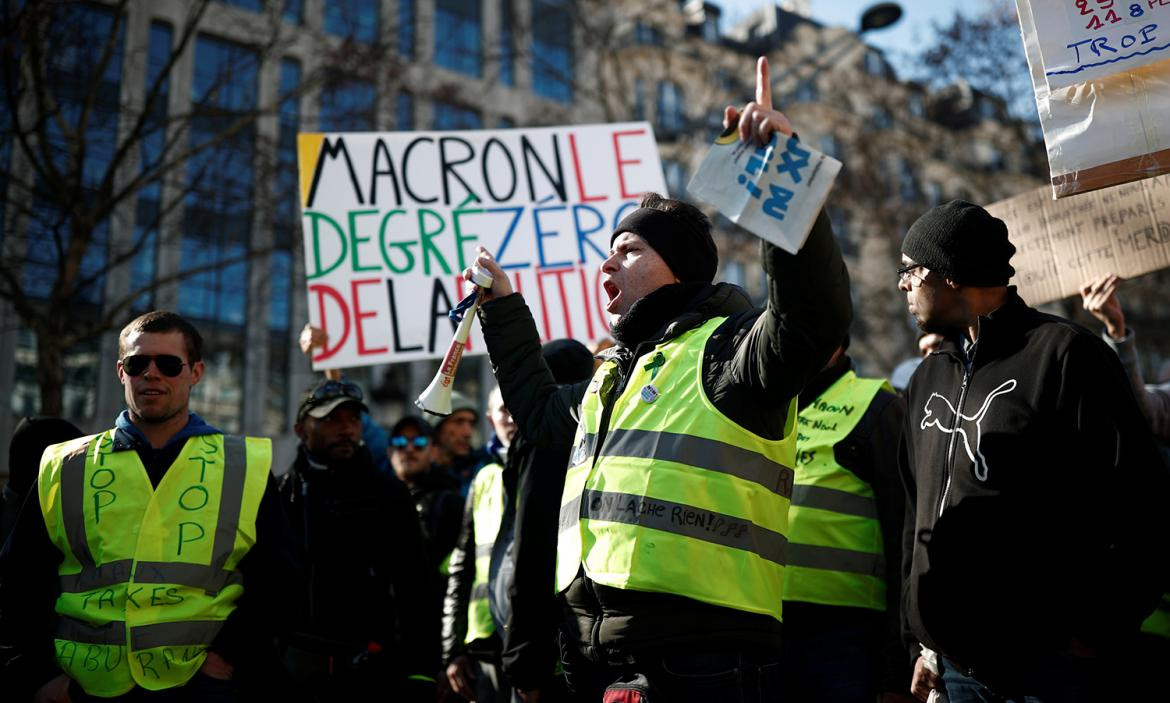 París violenta: volvieron los Chalecos Amarillos, con ataques e insultos antisemitas	