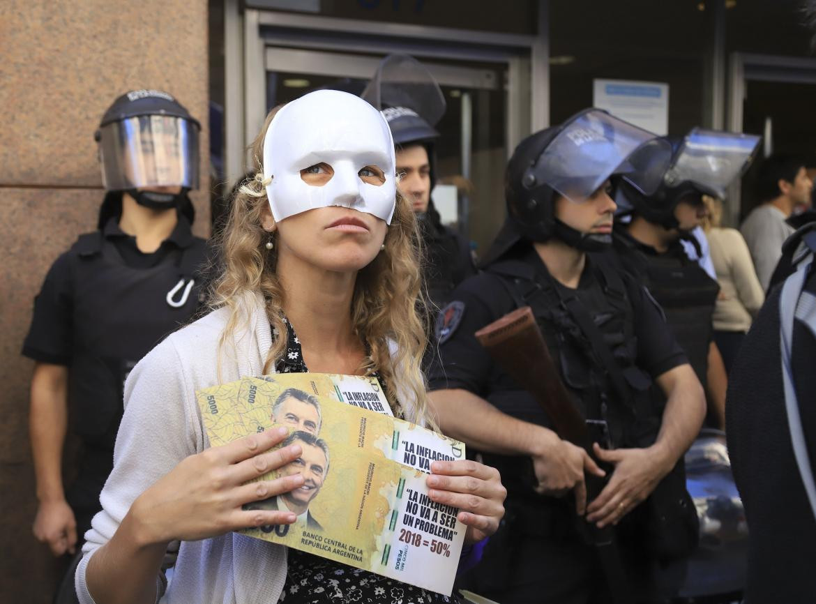 Maldito tarifazo, caos en centro porteño, nueva protesta contra los tarifazos, marcha al ENRE y al Congreso	