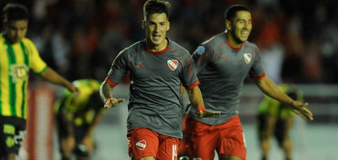 Superliga: Independiente volvió a sumar de a tres ante Aldosivi