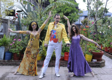 El éxito del fan de Queen tras estreno de película de Freddie Mercury