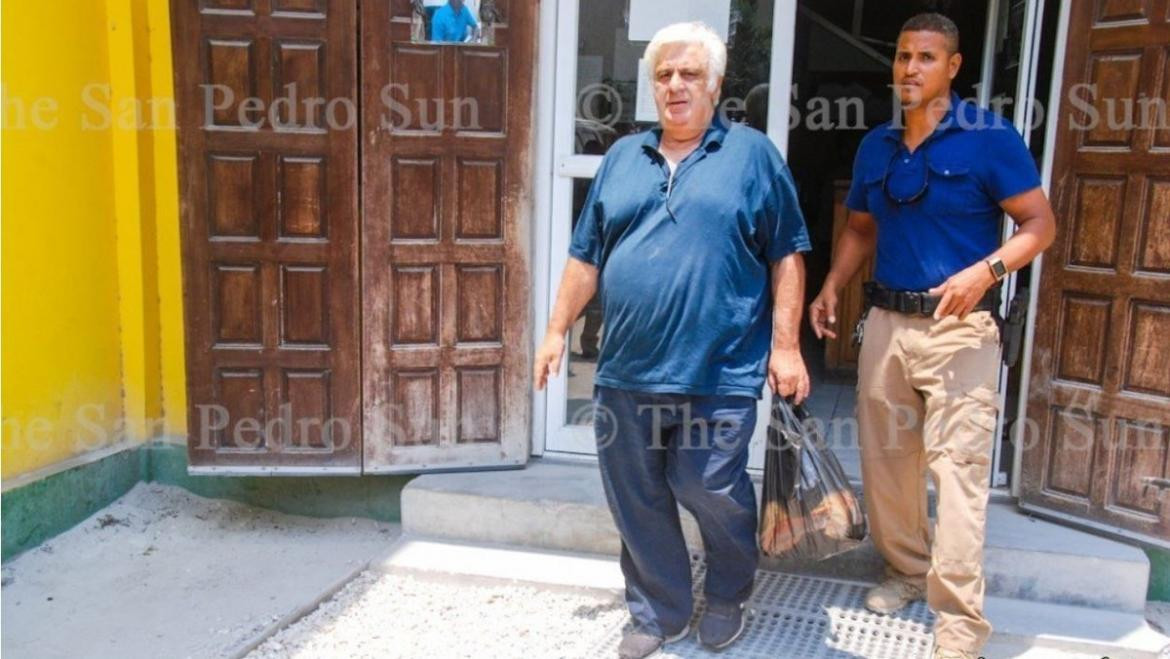 Alberto Samid fue trasladado desde la comisaría de San Pedro hacia la capital de Belice