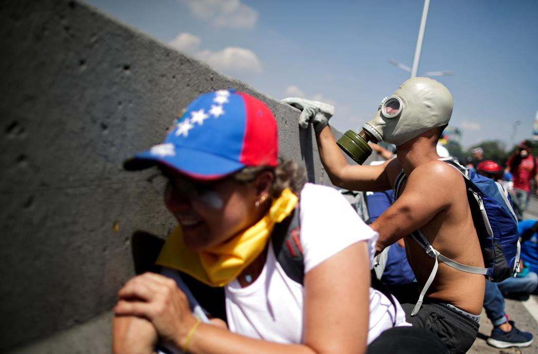 Tensión en Venezuela: militares anti Maduro liberaron a Leopoldo López, violencia, incidentes, Reuters	