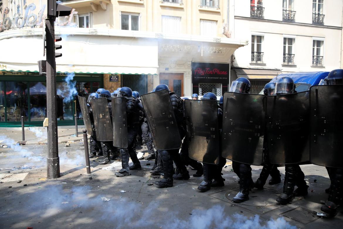 Incidentes en manifestación de Chalecos amarillos y Black Blocks en Paris (Reuters)