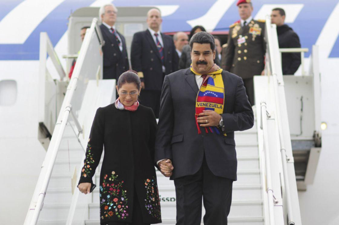Nicolás Maduro y su esposa, Cilia Flores (Reuters)