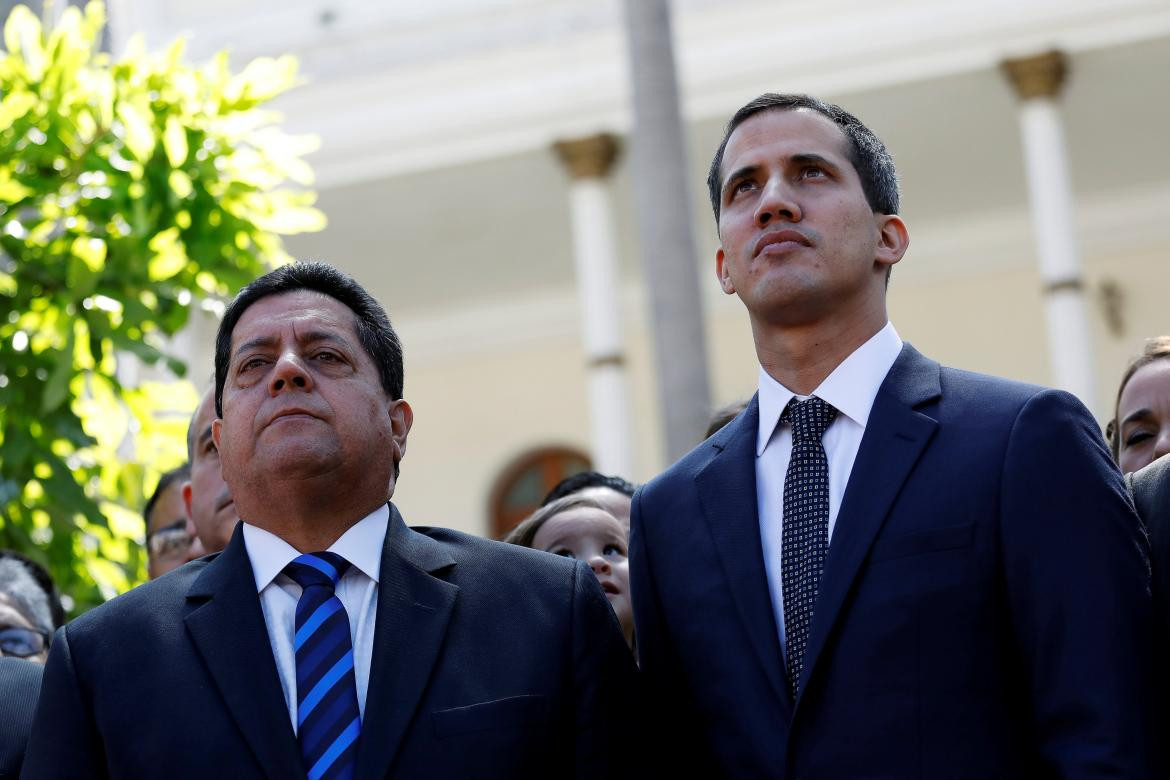 Juan Guaidó y Edgar Zambrano en Venezuela (Reuters)