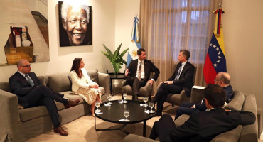 Desde embajada argentina en Caracas, Guaidó agradeció a Macri por su respaldo 
