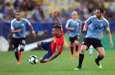 Uruguay derrotó a Chile y enfrentará a Perú en cuartos de final de la Copa América