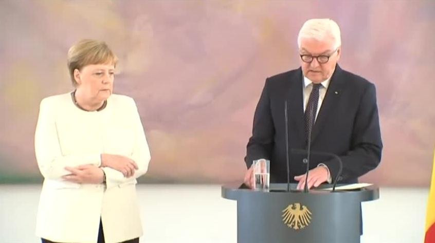 Temblor de Angela Merkel en Alemania