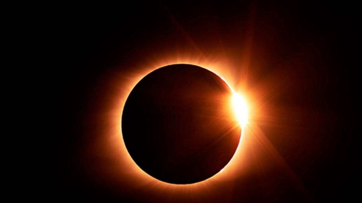 Eclipse total solar - Fenómeno