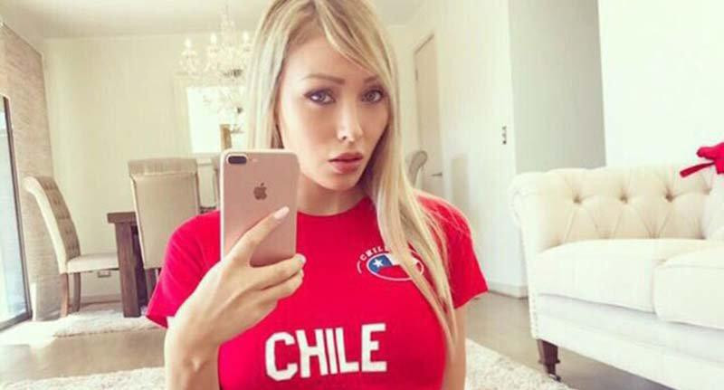 Daniella Chavez - hincha Chile