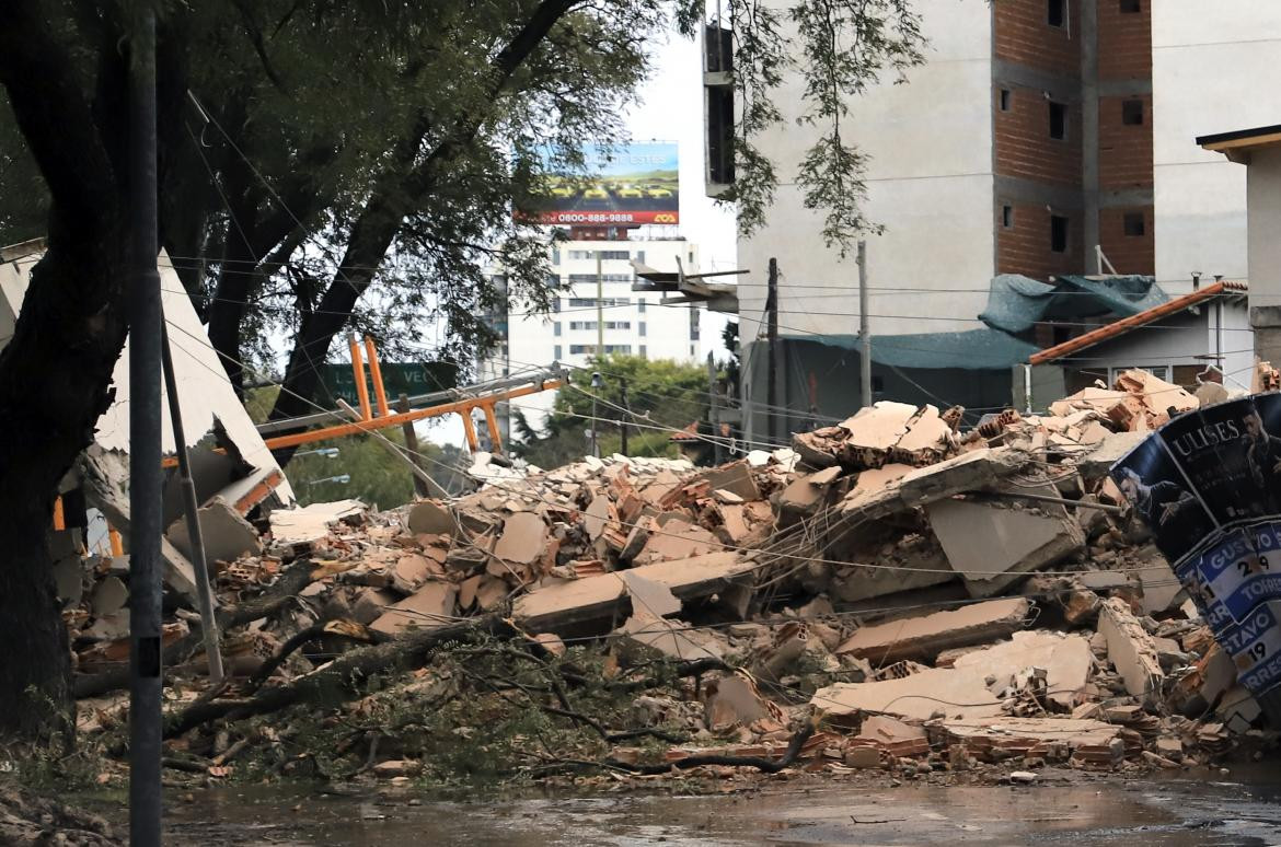 Derrumbe de edifico, General Paz, Agencia NA|