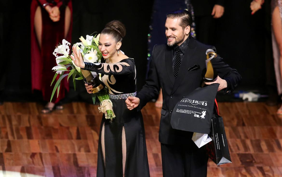 Fernando Rodríguez y Estefanía Gómez, campeones en la categoría escenario del Mundial de Tango, REUTERS
