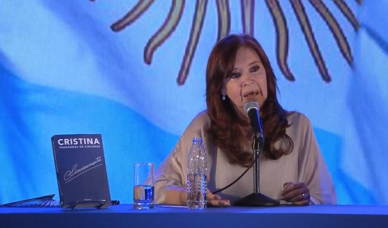 Cristina Kirchner presenta Sinceramente en Misiones
