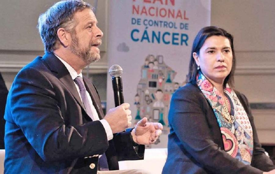 El secretario de Salud, Adolfo Rubinstein y la presidenta del INC, Julia Ismael. 