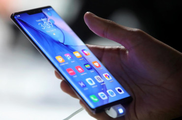 Huawei lanzó el nuevo Mate 30, el celular que desafía al iPhone 11