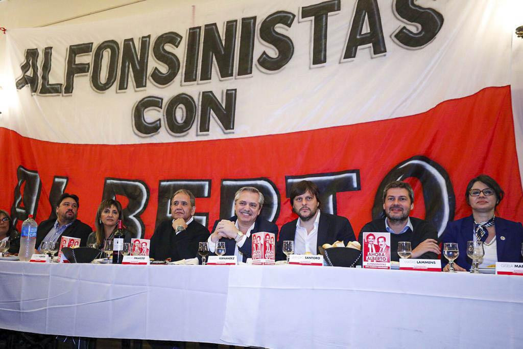 Alberto Fernández y Matías Lammens junto a radicales, AGENCIA NA