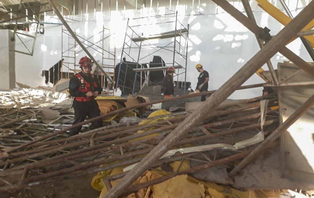 Derrumbe y tragedia en obra en construcción en aeropuerto de Ezeiza, NA