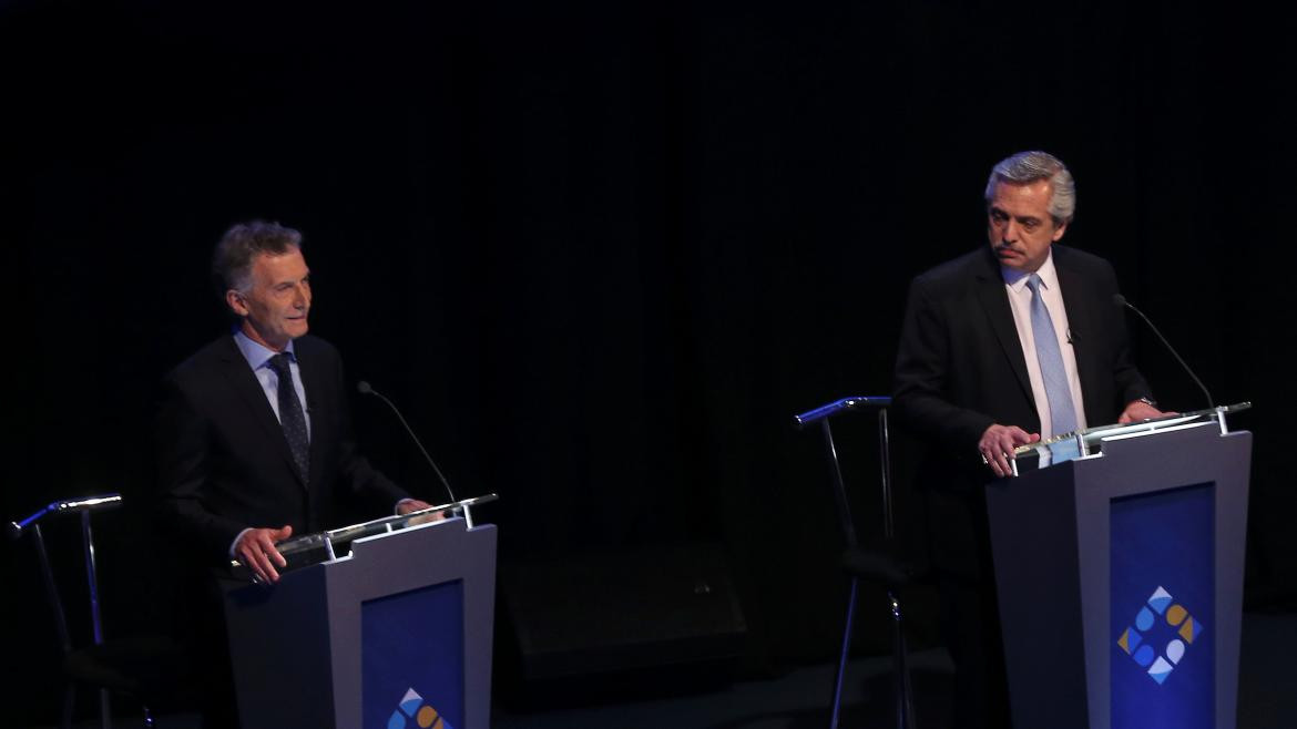 Mauricio Macri y Alberto Fernández en el debate presidencial, REUTERS