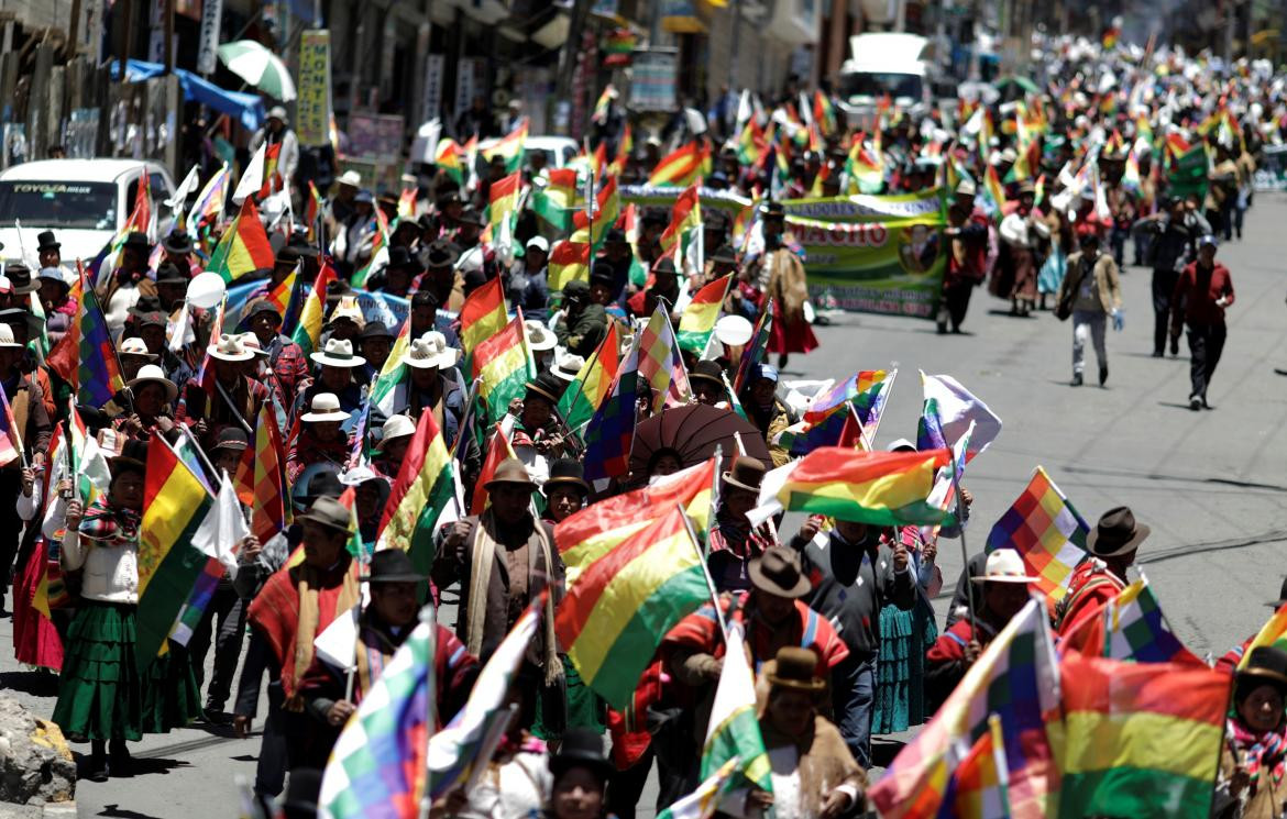 Partidarios del presidente boliviano Evo Morales marchan en La Paz, REUTERS