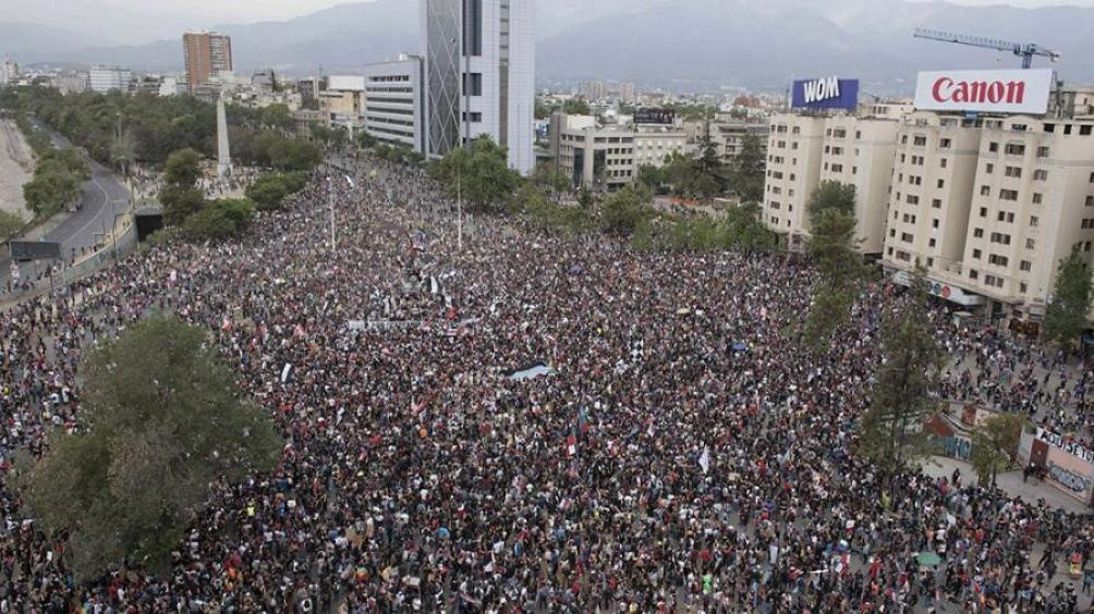 Multitudinaria marcha en Chile