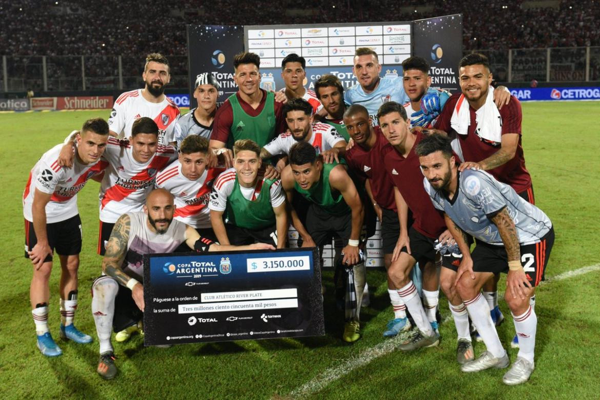 Copa Argentina, River vs. Estudiantes de Buenos Aires, Twitter River Plate	