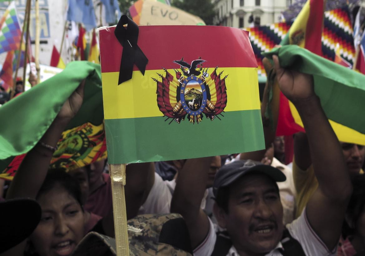 Marcha en Plaza de Mayo en apoyo a Evo Morales, NA