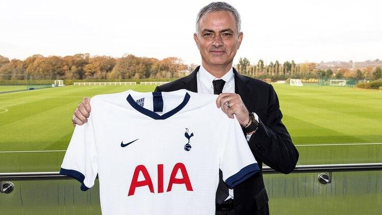 José Mourinho, técnico del Tottenham