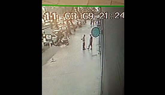 Hombre apuñalado a metros del Obelisco, video