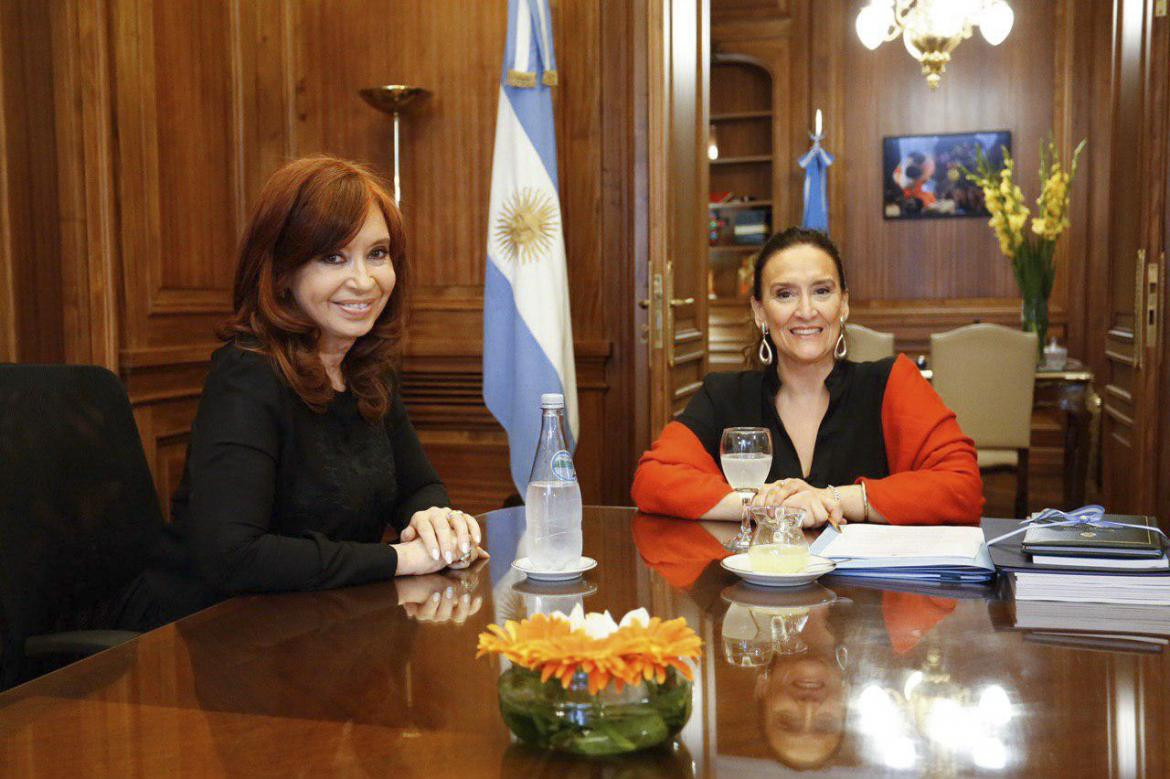 Gabriela Michetti recibía esta tarde a su sucesora electa, Cristina Kirchner, para conversar sobre la transición en el Senado, NA