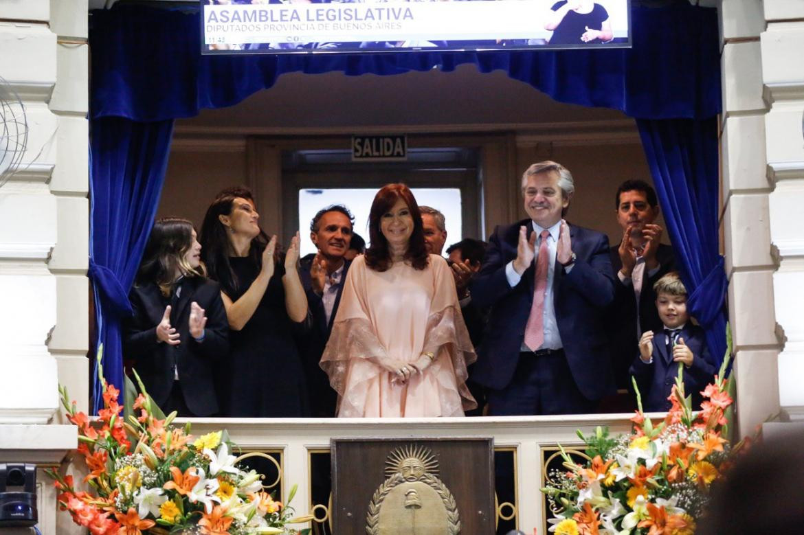 Cristina Kirchner y Alberto Fernández en jura de Axel Kicillof gobernador de la Provincia de Buenos Aires, Frente de Todos
