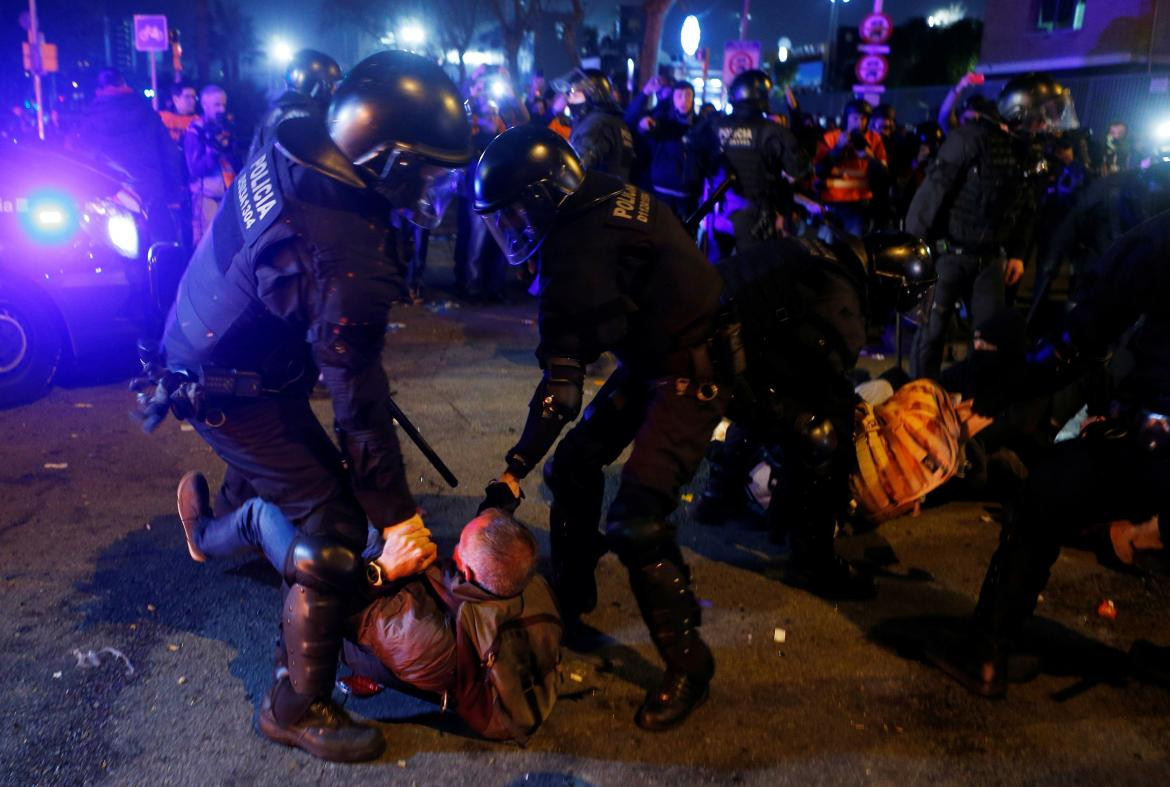 Incidentes en España, REUTERS
