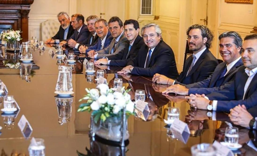 Alberto Fernández con los gobernadores en Casa Rosada