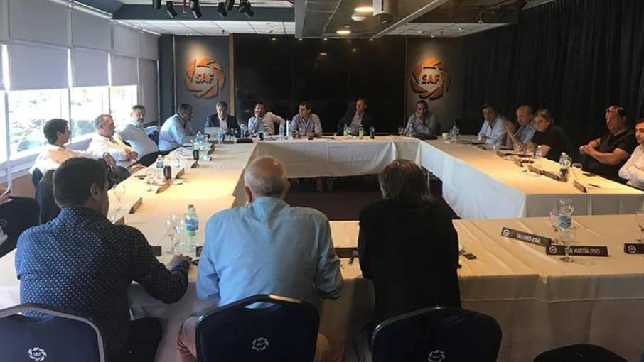 Dirigentes de la Superliga debaten la fecha para la reanudación del torneo, foto: web SAF