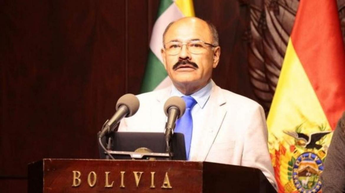 Aníbal Cruz, ministro de Salud de Bolivia