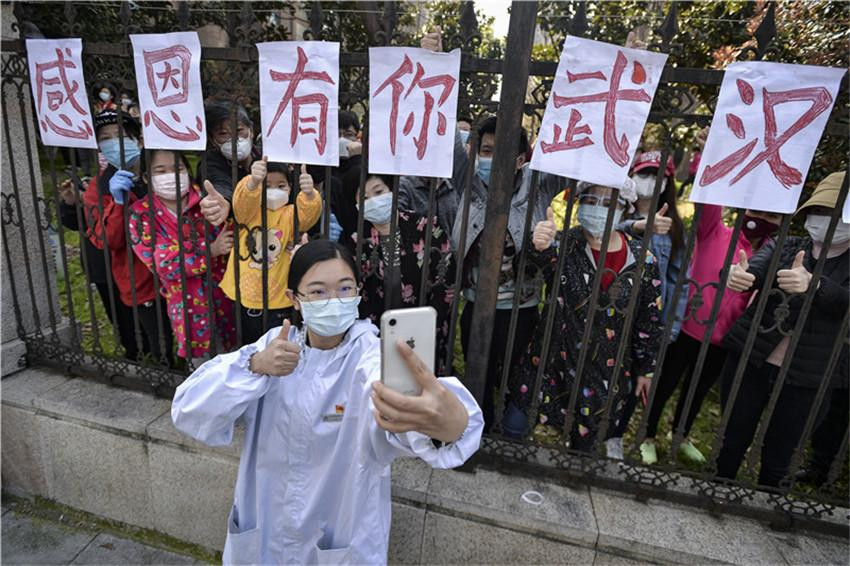 Médicos en China, coronavirus