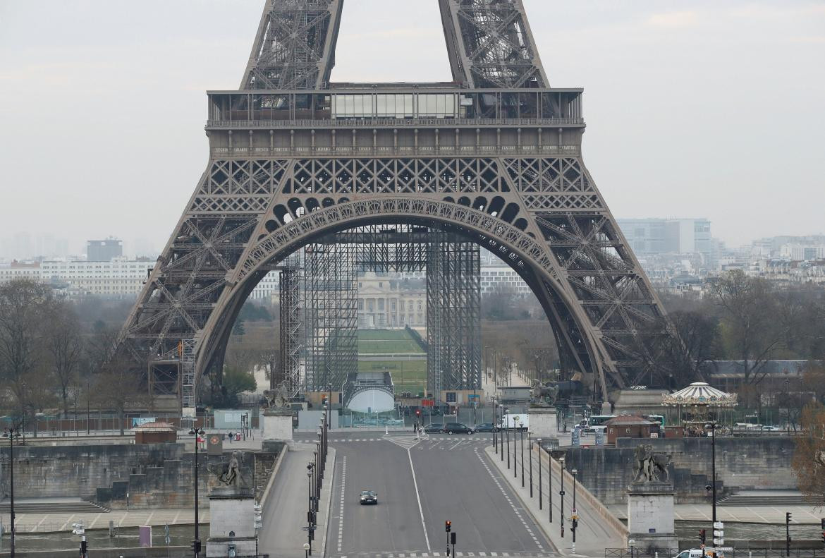 Coronavirus en Francia, Torre Eiffel, REUTERS
