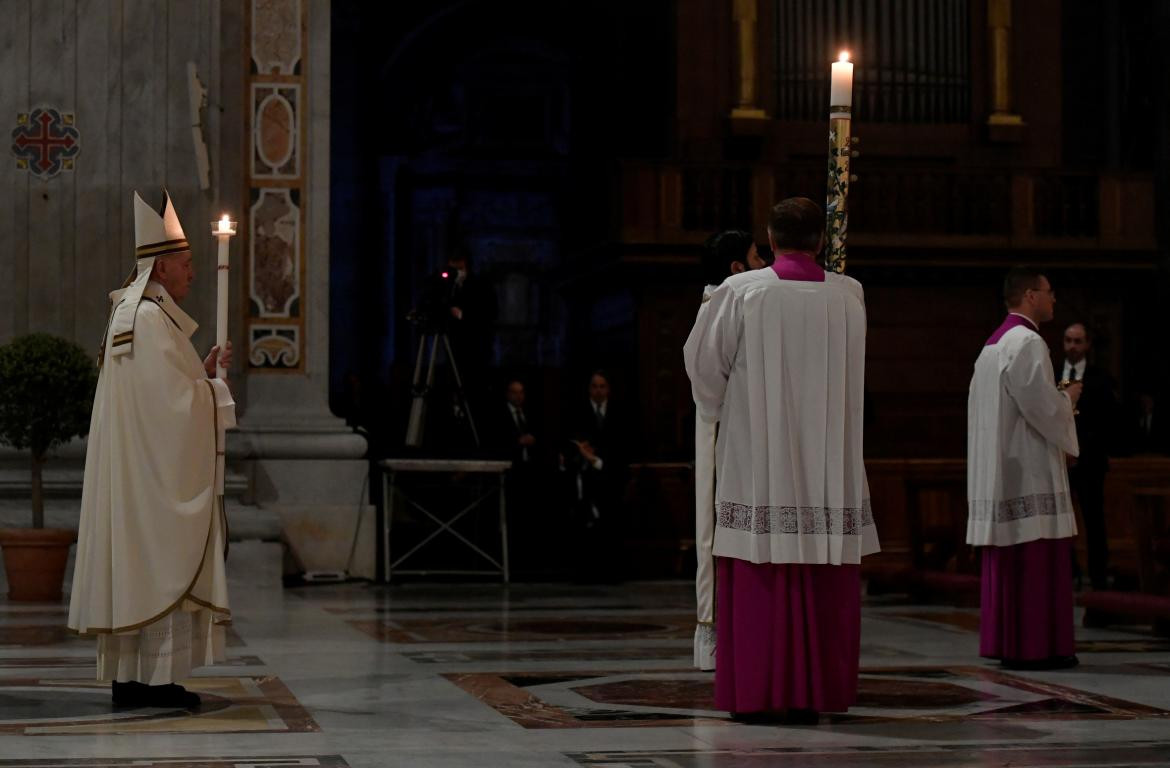 Vigilia Pascual, Vaticano, REUTERS