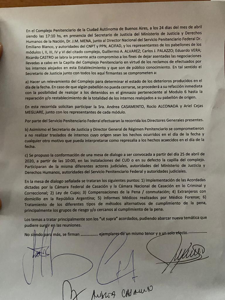 Acuerdo firmado por los presos para finalizar motin en cárcel de Devoto