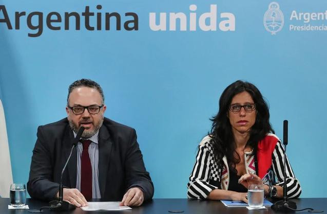 El ministro de Producción, Matías Kulfas; y la secretaria de Comercio Interior, Paula Español
