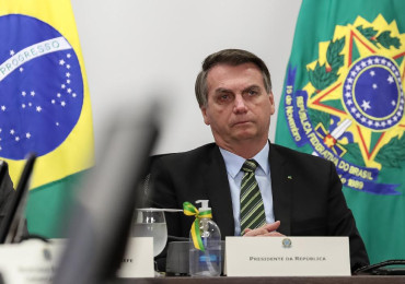 Coronavirus: Bolsonaro relativizó éxito de cuarentena en Argentina y dijo que Alberto Fernández lleva al país al socialismo