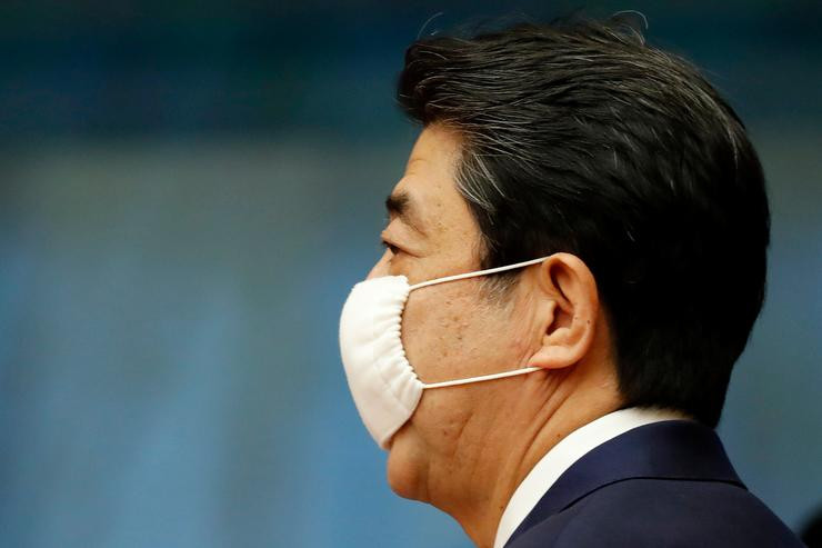 El primer ministro japonés Shinzo Abe, coronavirus