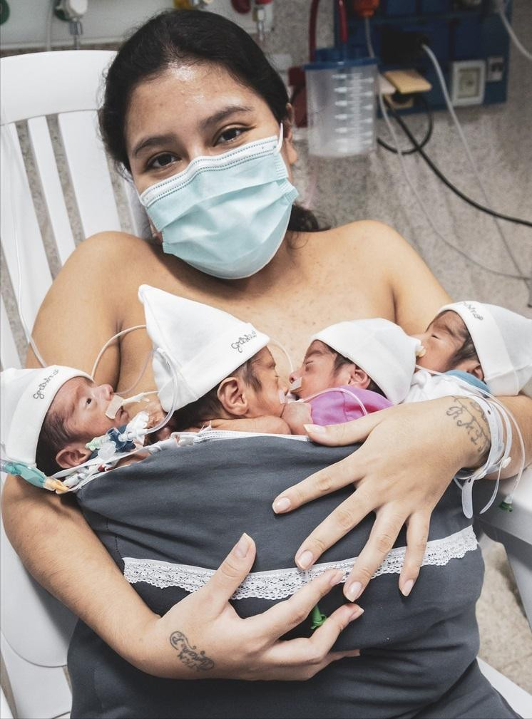 Adriana Beramendi mamá de cuatrillizos en pandemia